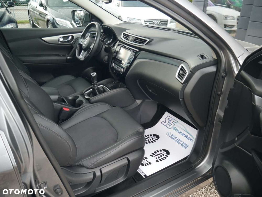 Nissan Qashqai - 14
