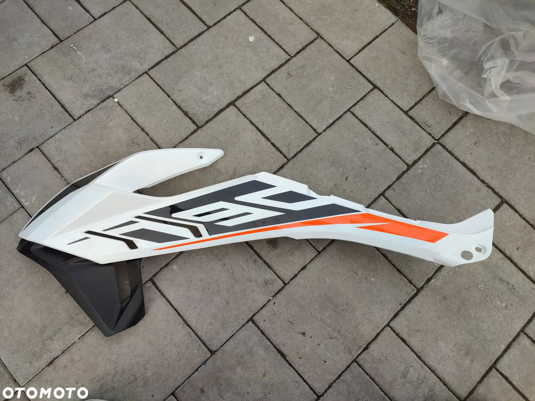 Owiewka, osłona lewa, bok, boczek lewy KTM 790 Adventure - 1