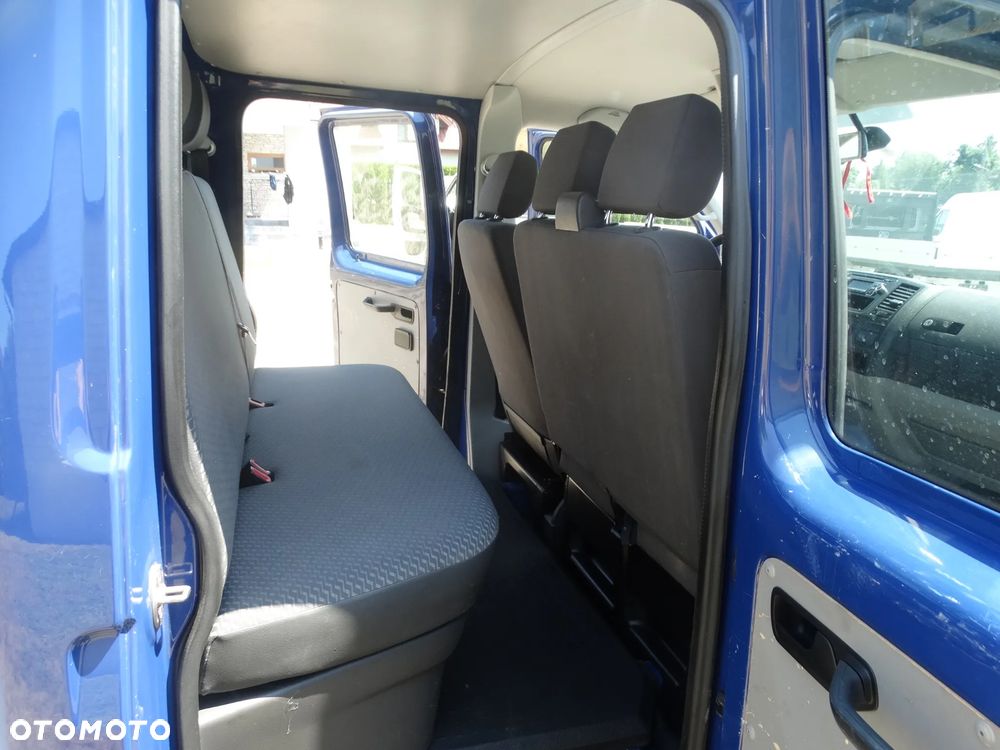 Volkswagen Transporter - 12