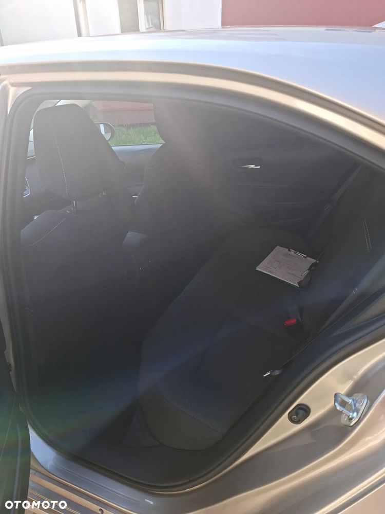 Toyota Corolla - 16