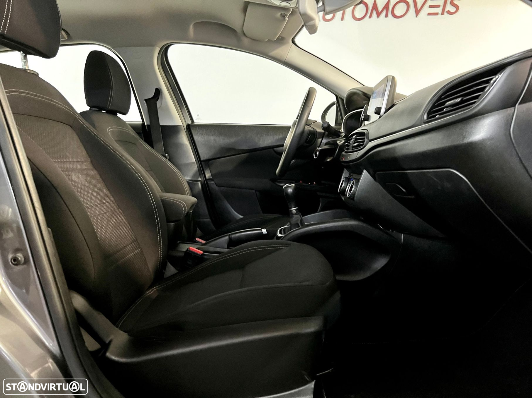 Fiat Tipo Station Wagon 1.3 M-Jet Lounge - 18