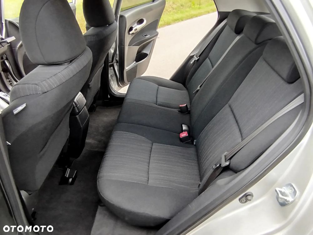 Toyota Auris 1.4 D-4D Edition - 17