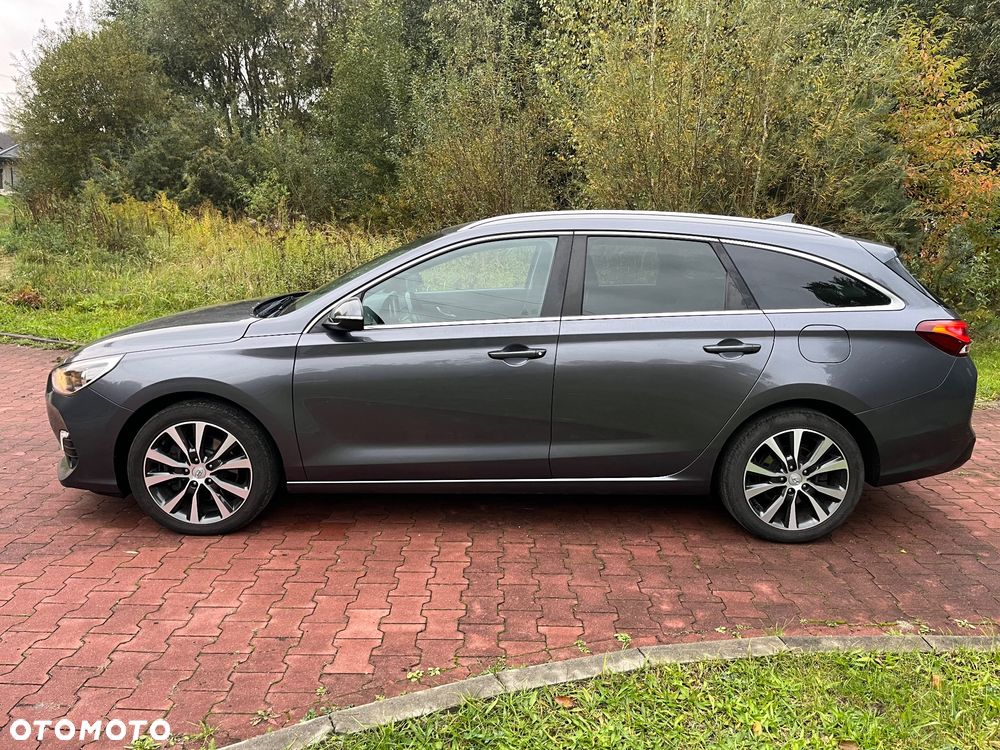 Hyundai i30 1.6 CRDI 48V-Hybrid Trend - 6