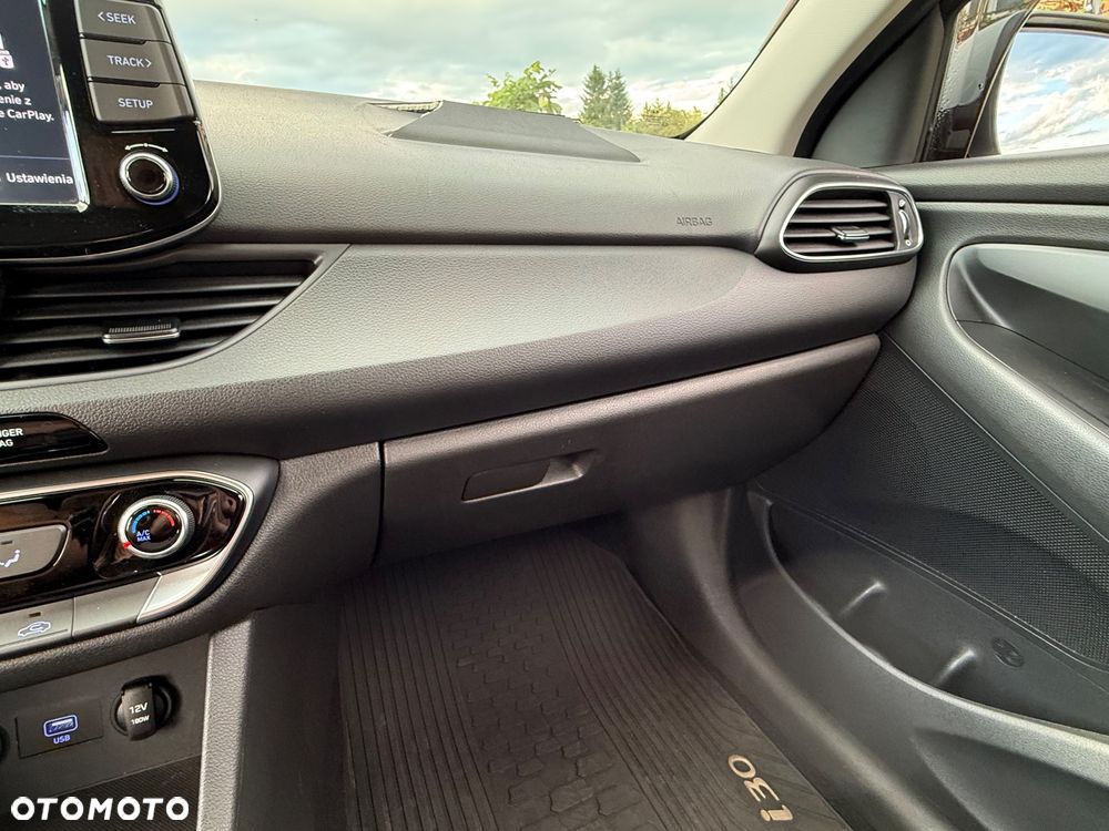 Hyundai i30 1.5 DPI Comfort - 38