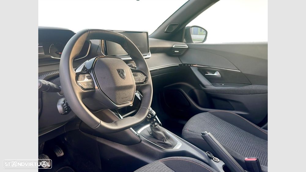 Peugeot 2008 1.2 PureTech Style — fotografia 13