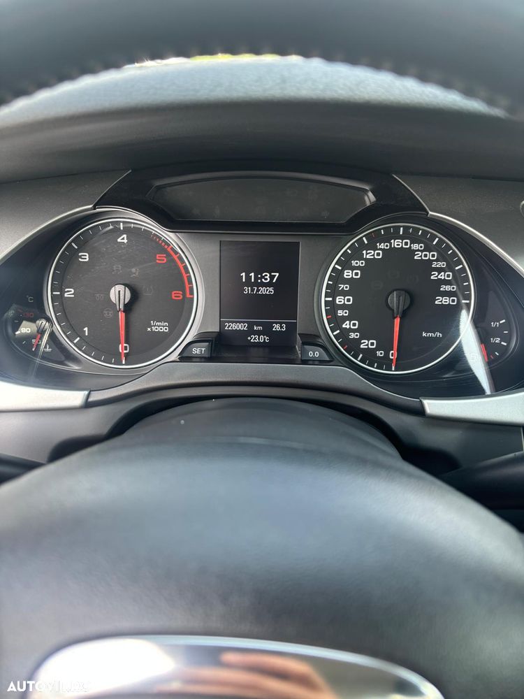 Audi A4 2.0 TDI DPF Ambition - 8