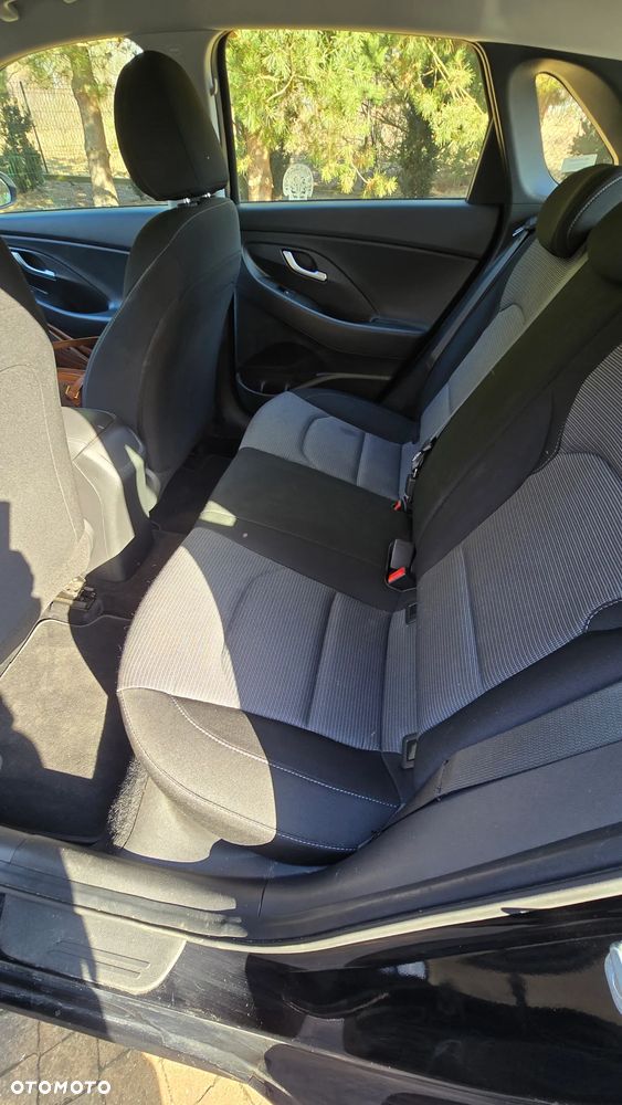 Hyundai i30 1.4 Classic + - 4