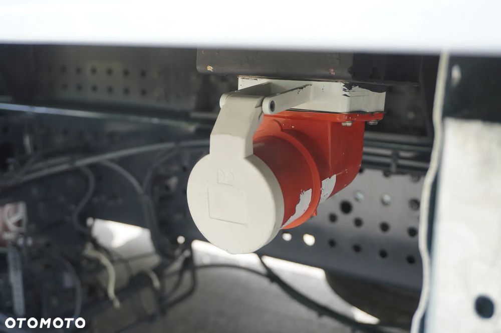 Mercedes-Benz Actros 1824 / Chłodnia 22 EPAL / Carrier Supra 850 / kab. sypialna - 9