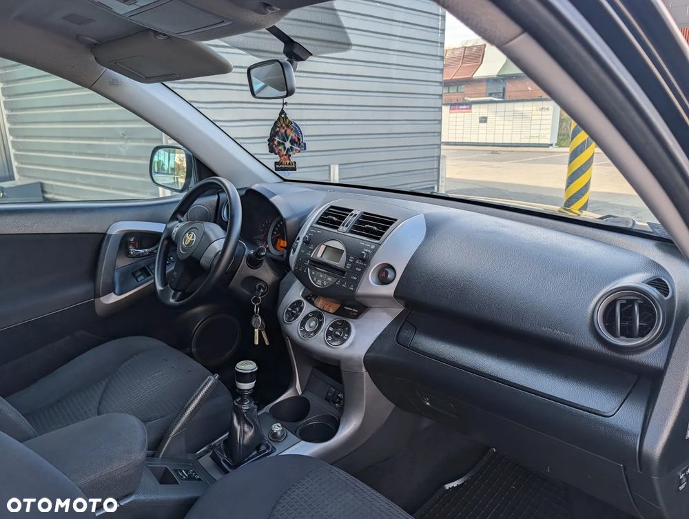 Toyota Rav4 2008 photo 5