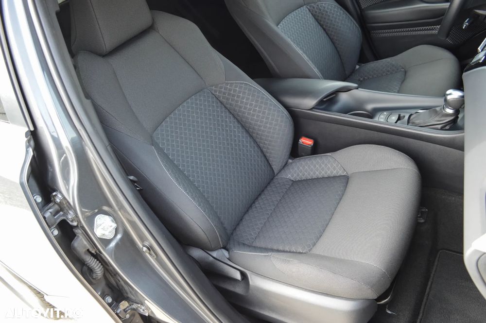 Toyota C-HR 1.8 Hybrid Business Edition - 25
