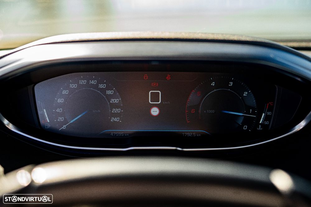 Peugeot 3008 1.5 BlueHDi Allure - 20