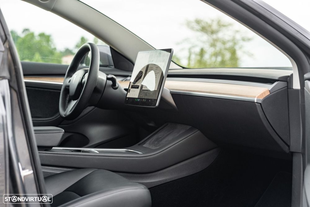 Tesla Model 3 Standard Range Plus RWD - 26