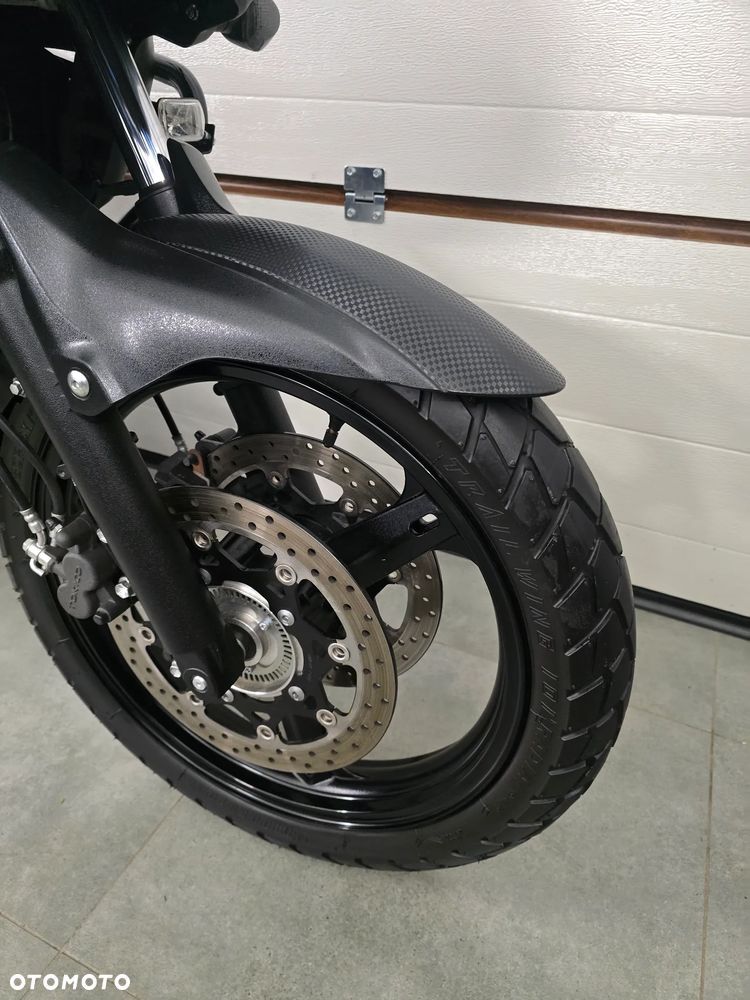 Suzuki V-STROM - 4