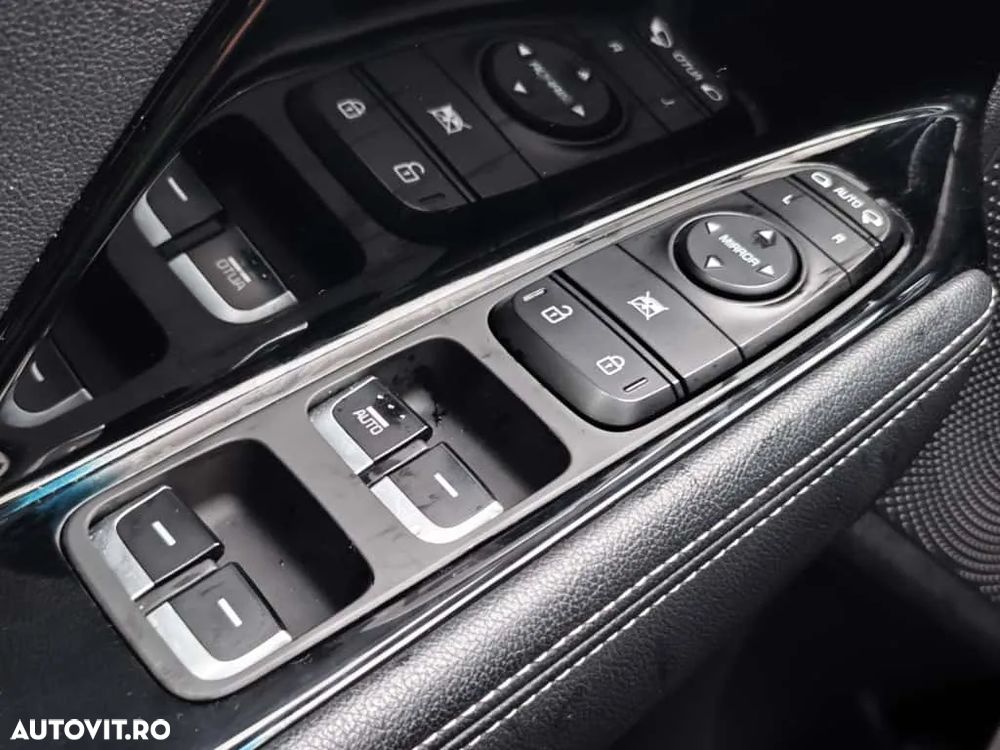 Kia Niro 1.6 GDI 2WD Aut. Spirit - 26