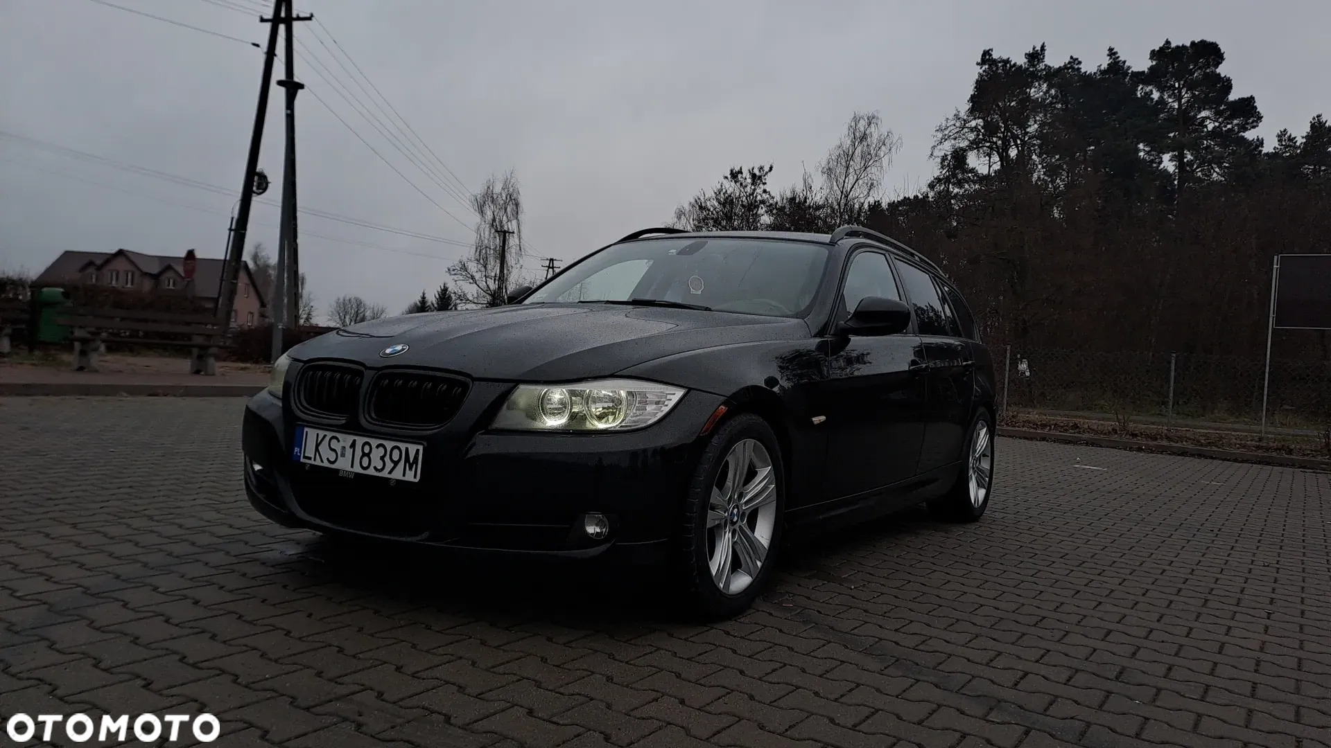 BMW Seria 3 318d Touring - 3