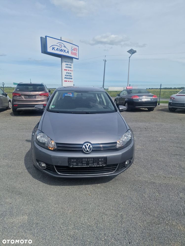 Volkswagen Golf - 1