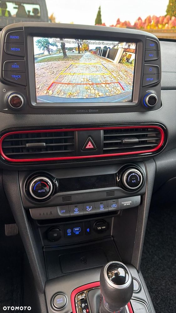 Hyundai Kona - 12