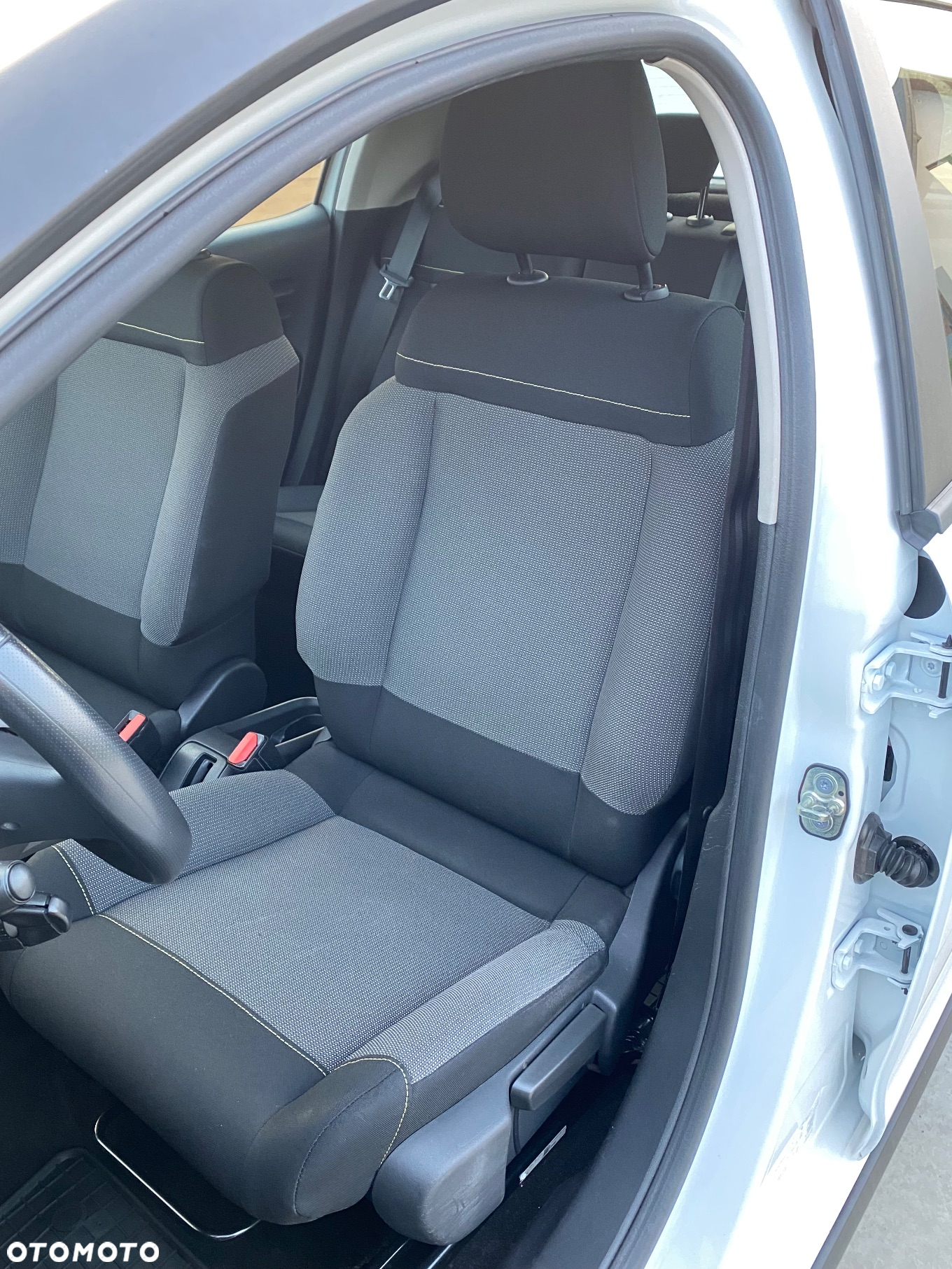 Citroën C3 1.2 PureTech GPF Shine - 16