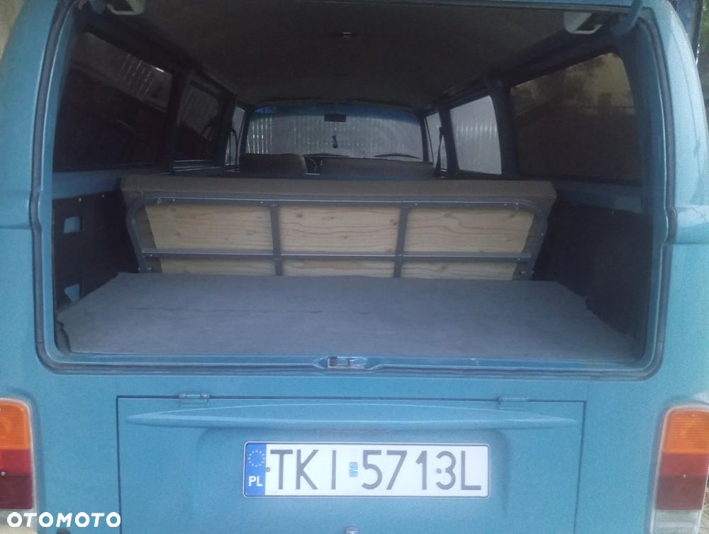 Volkswagen Transporter - 10