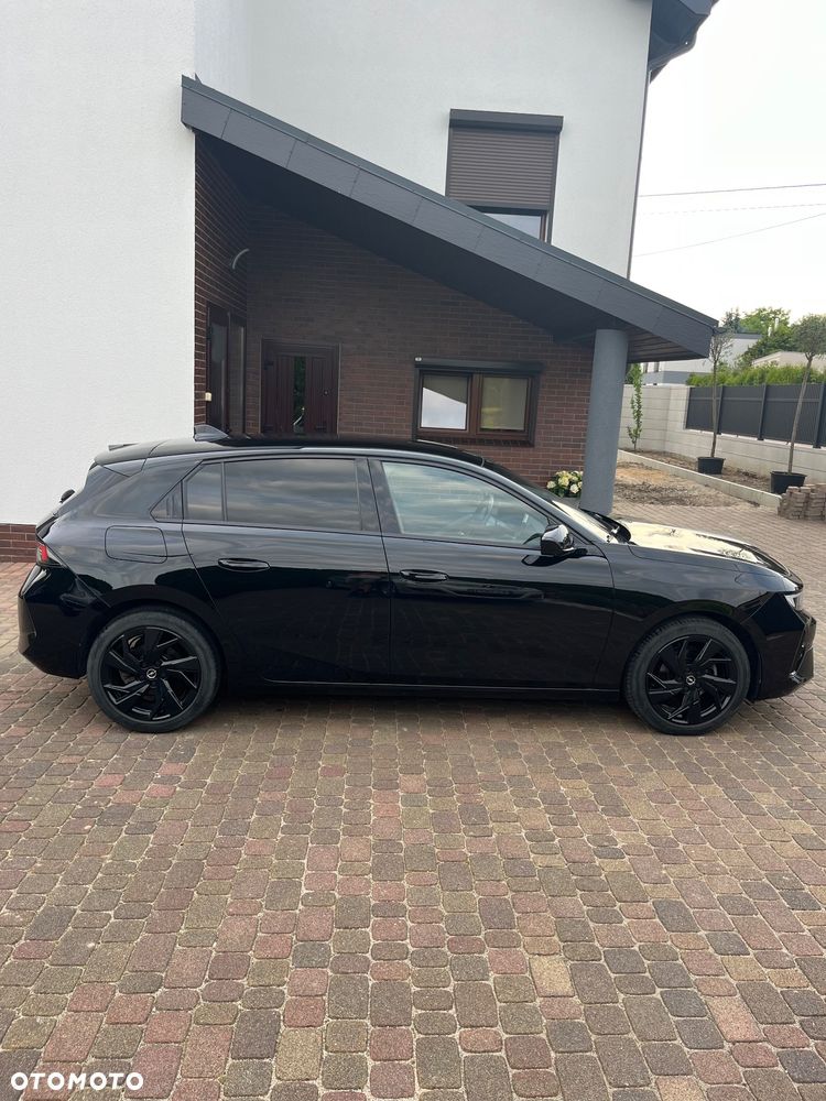 Opel Astra 1.2 Turbo GS Line - 4
