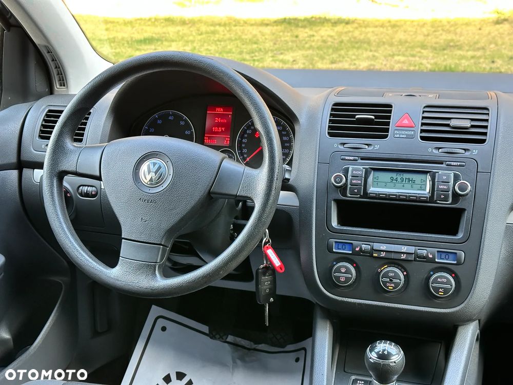 Volkswagen Golf 1.6 United - 27