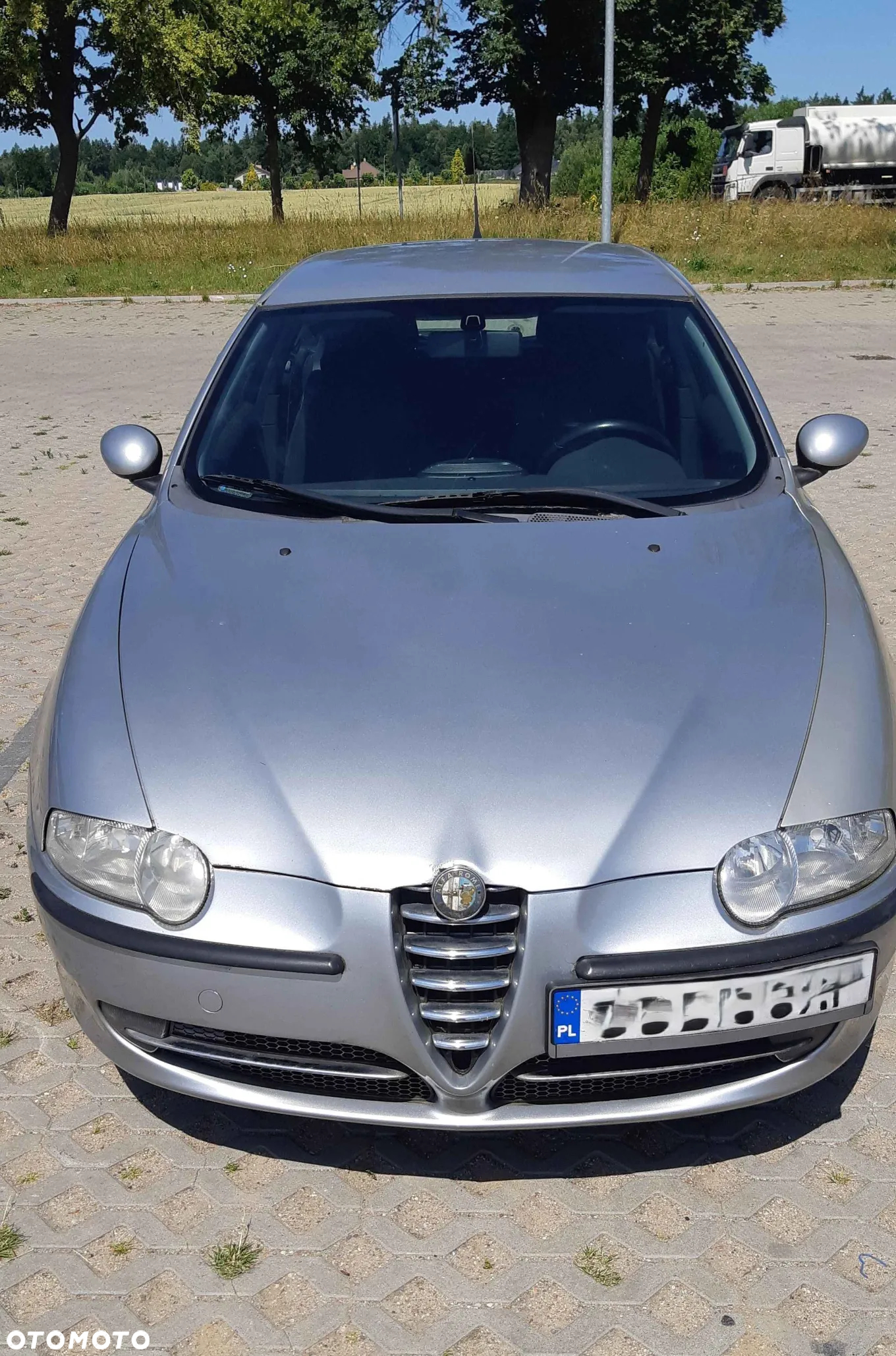Alfa Romeo 147 1.6 Twin Spark Distinctive - 2