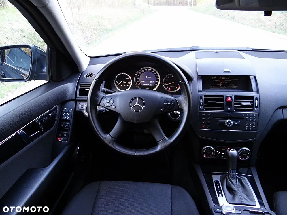 Mercedes-Benz Klasa C 180 Kompressor Automatik - 38