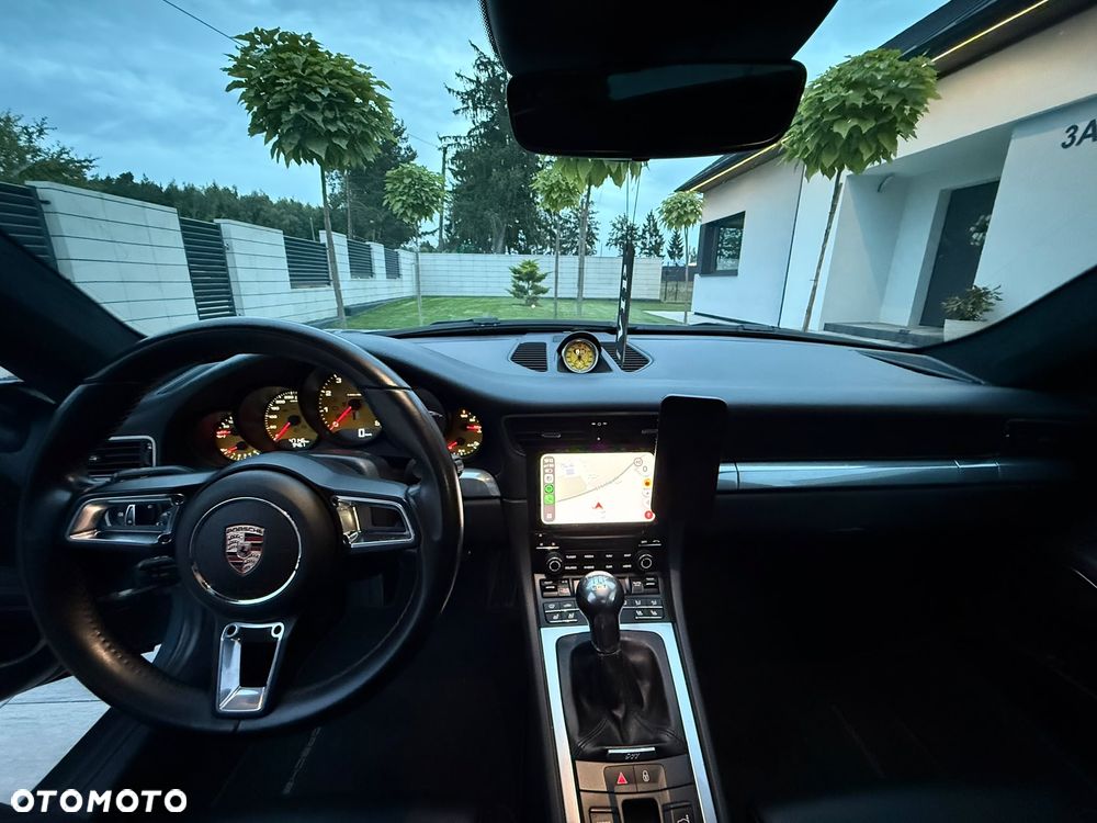 Porsche 911 Carrera T - 24