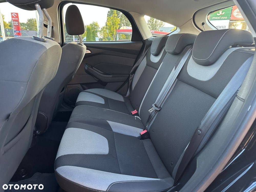 Ford Focus 1.6 Trend - 9