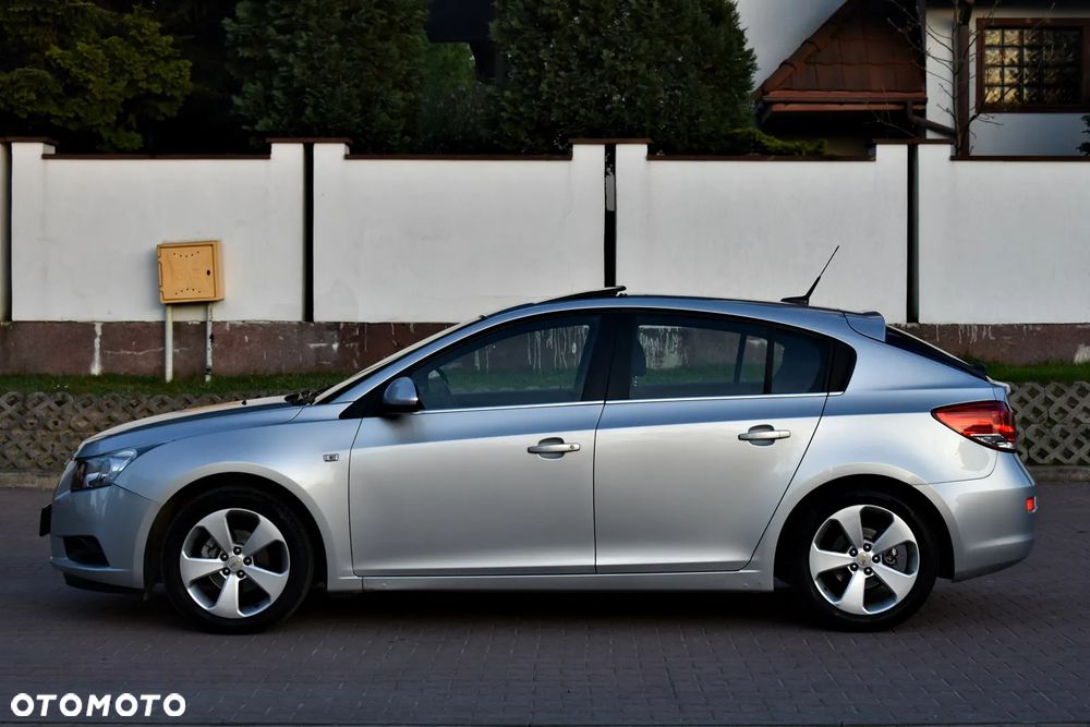 Chevrolet Cruze 1.8 LT+ - 15