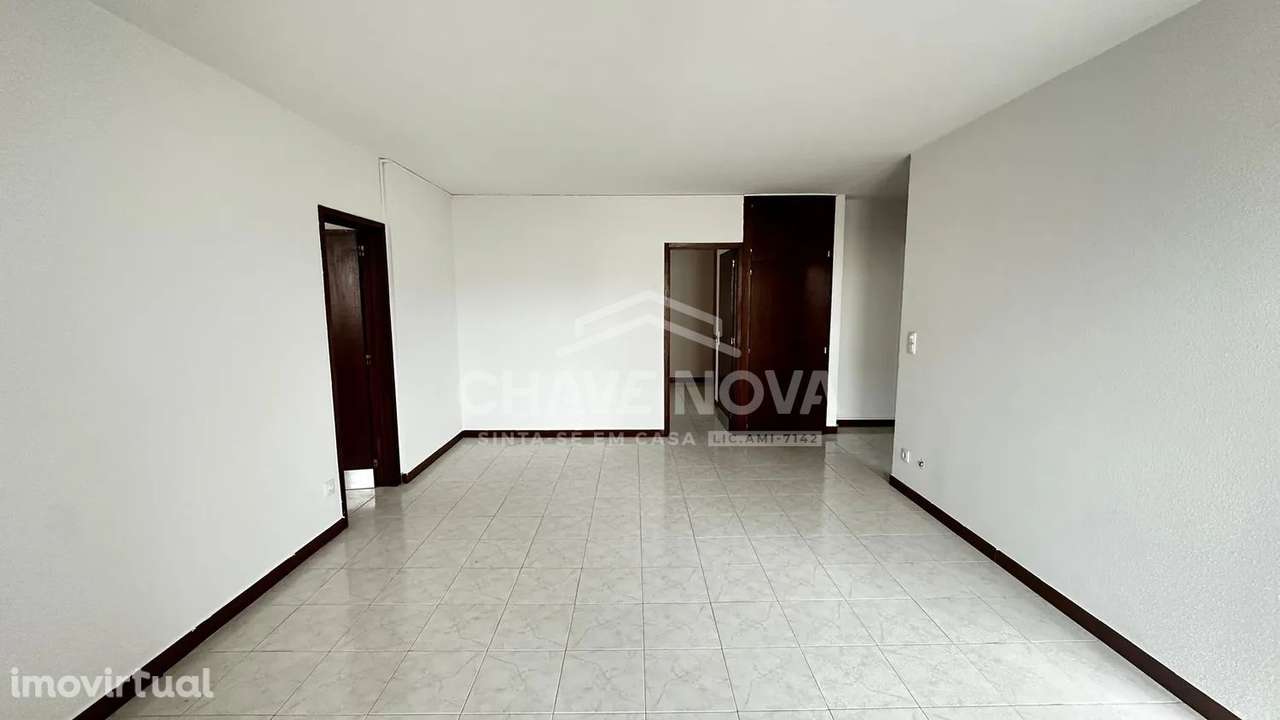 T3 c/ Varanda no Viso, Porto - Grande imagem: 3/10