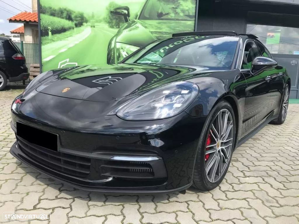 Porsche Panamera 4 S - 5
