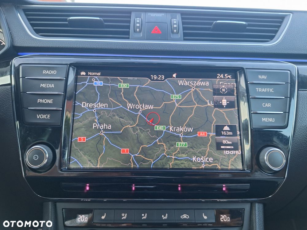 Skoda Superb 2.0 TDI DSG L&K - 26