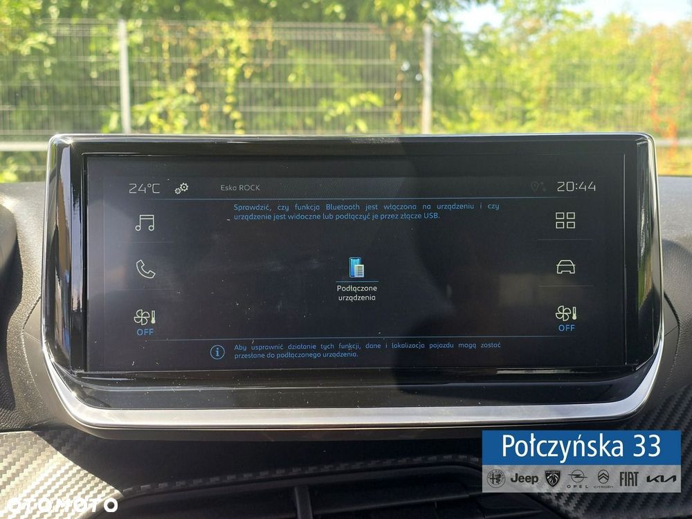 Peugeot 208 - 23