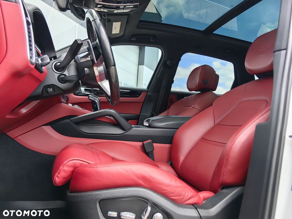Porsche Cayenne Tiptronic S Platinum Edition - 6