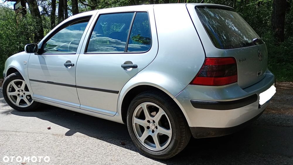 Volkswagen Golf 1.6 Comfortline - 6