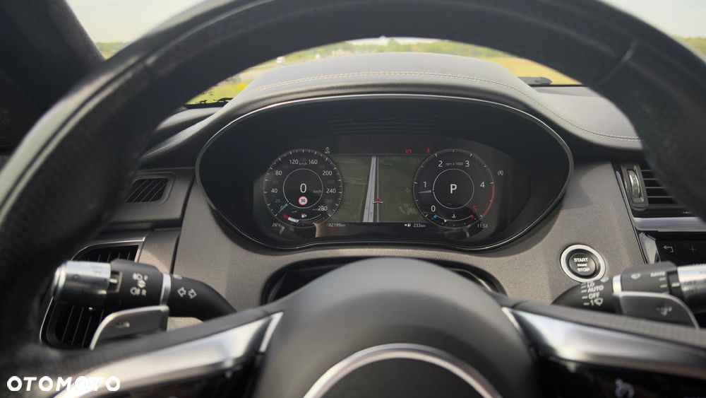 Jaguar E-Pace 2.0 D200 mHEV AWD R-Dynamic SE - 9