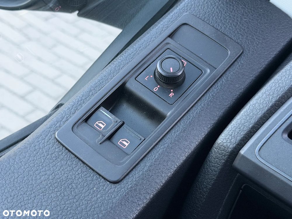 Volkswagen Transporter L2H1 Mixt - 24