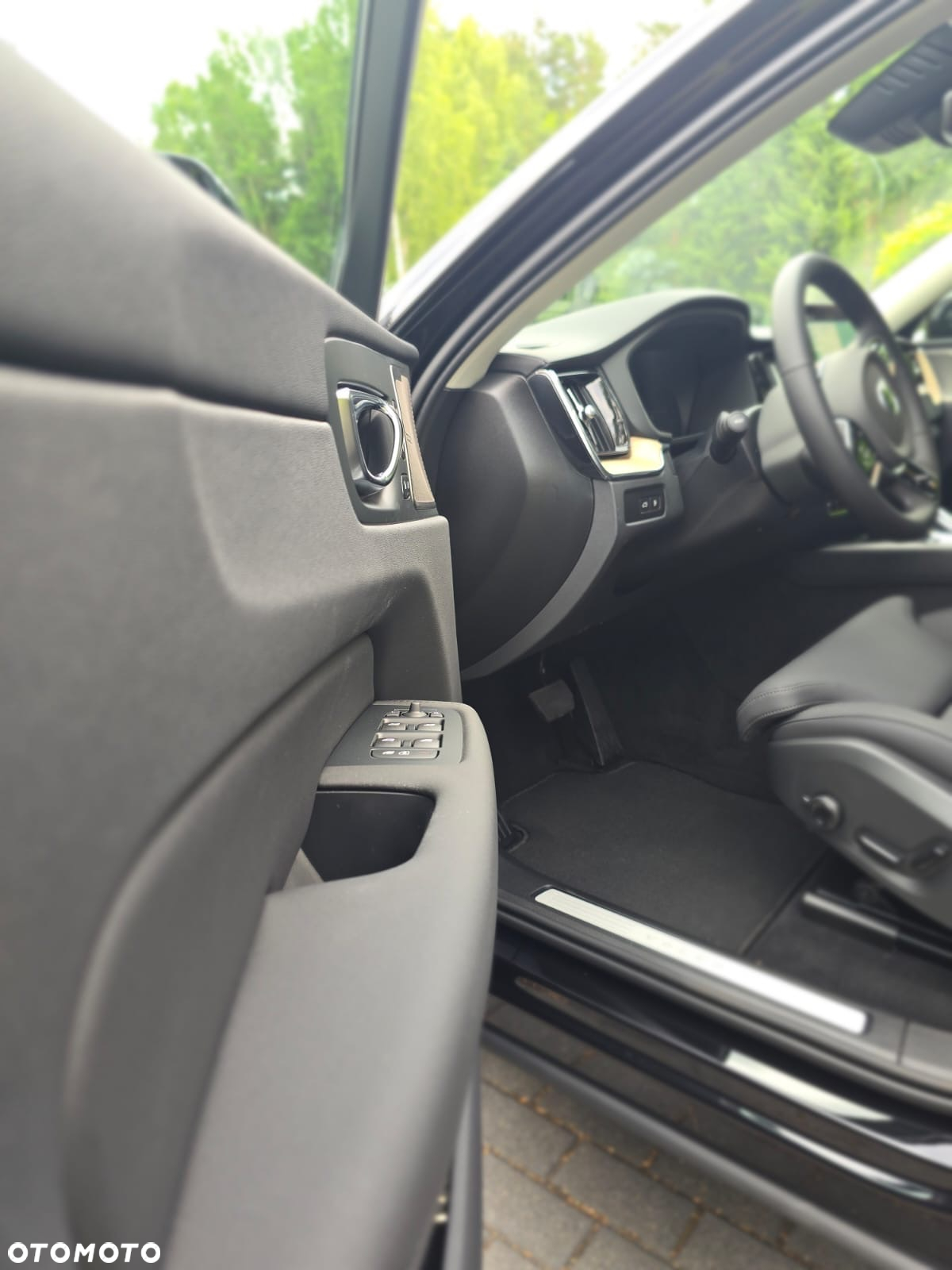 Volvo XC 60 T6 Plug-In Hybrid AWD Ultra Bright - 14