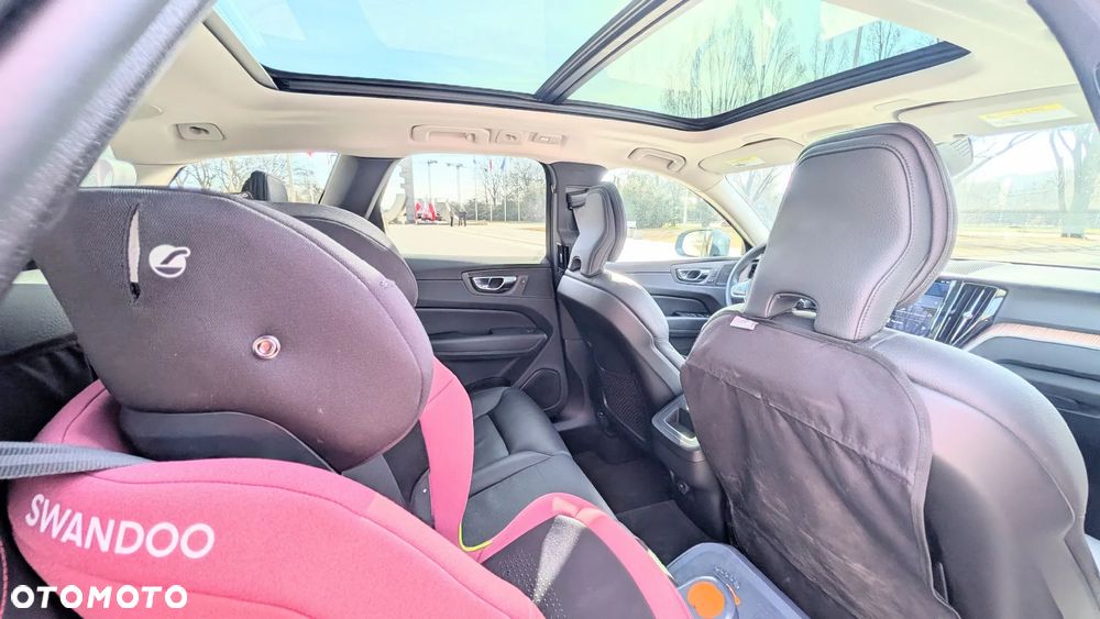 Volvo XC 60 B5 B AWD Plus Bright - 15