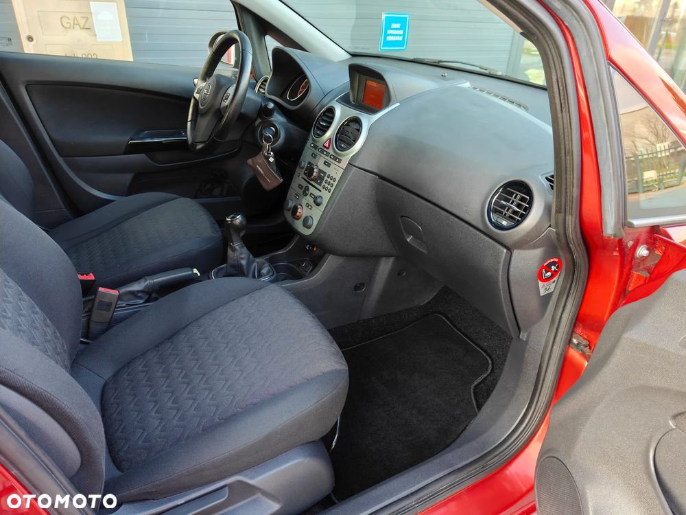 Opel Corsa 1.4 16V Active - 20