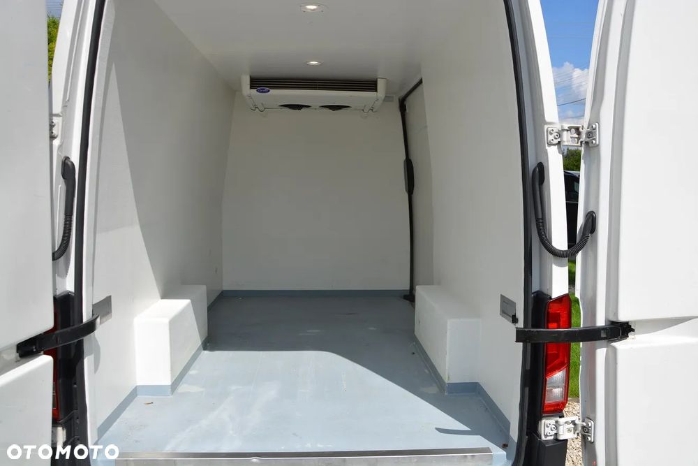 Volkswagen Crafter - 10