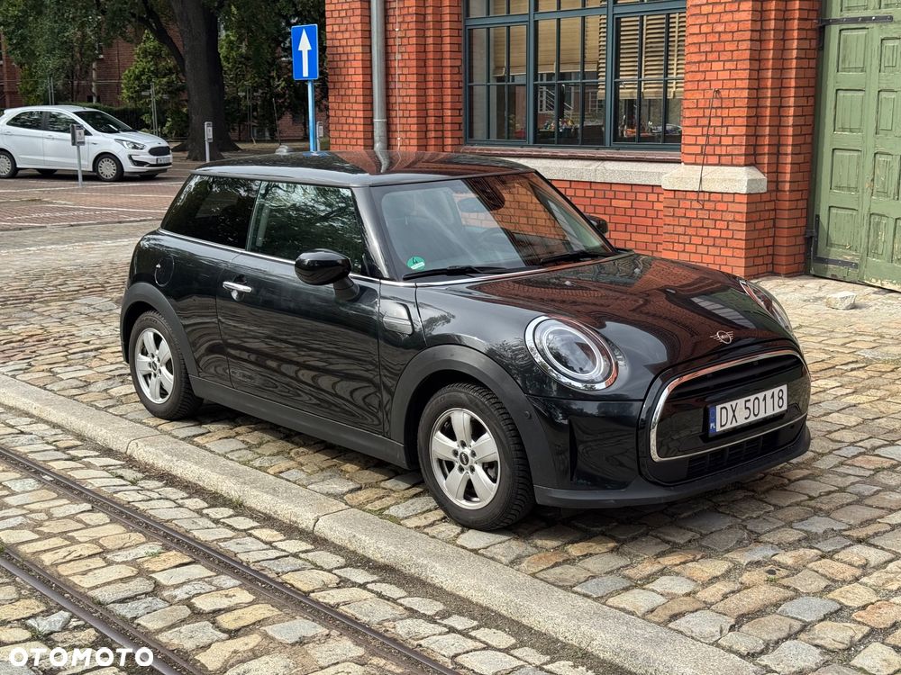 MINI Cooper Essential Trim - 1