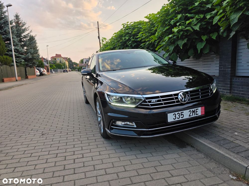 Volkswagen Passat 2.0 TDI (BlueMotion Technology) Highline - 1