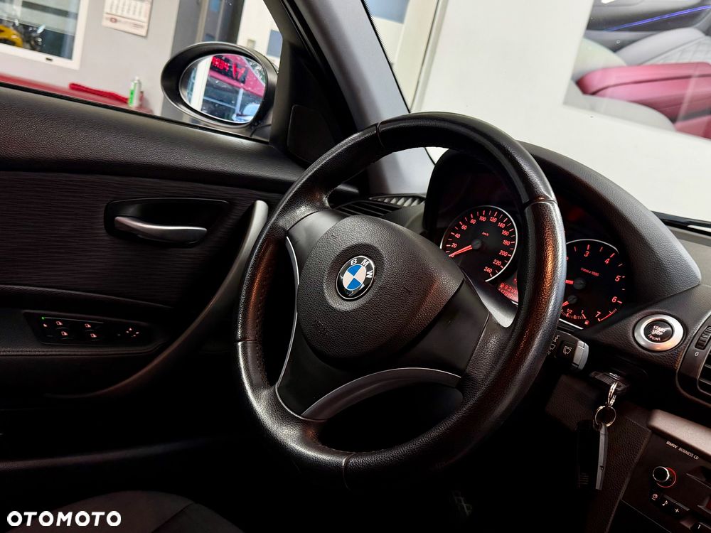 BMW Seria 1 - 13