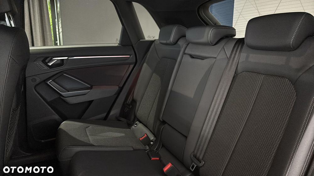 Audi Q3 35 TFSI mHEV S-Line S tronic - 17
