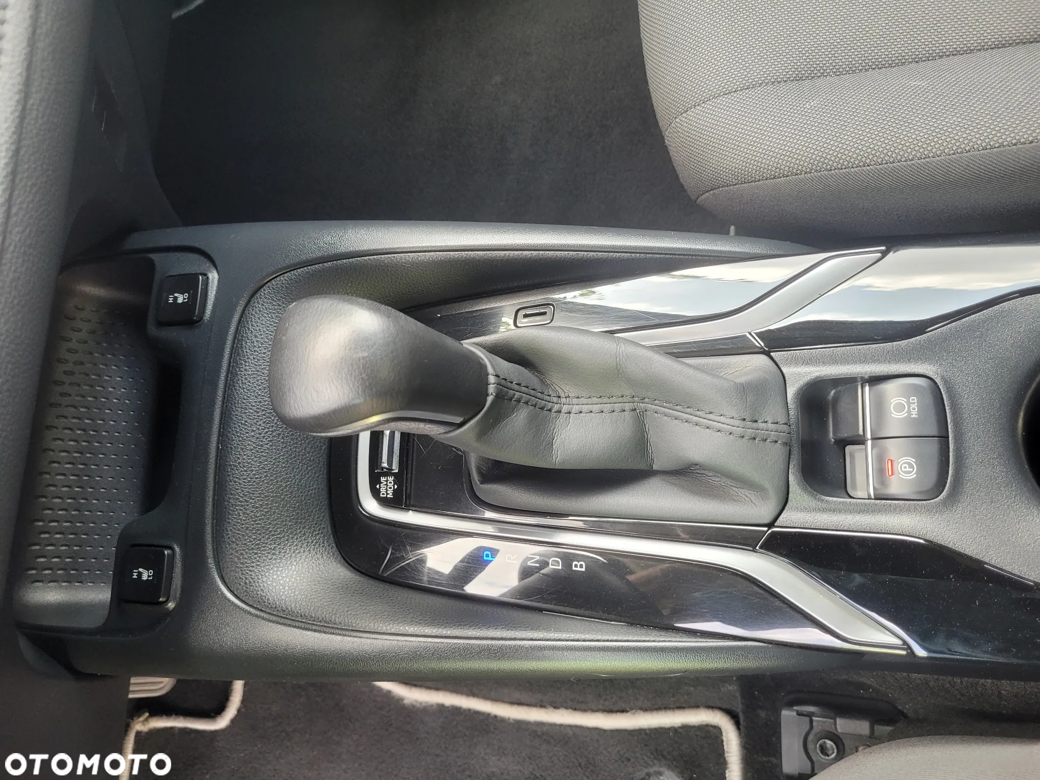 Toyota Corolla 1.8 Hybrid Comfort - 26