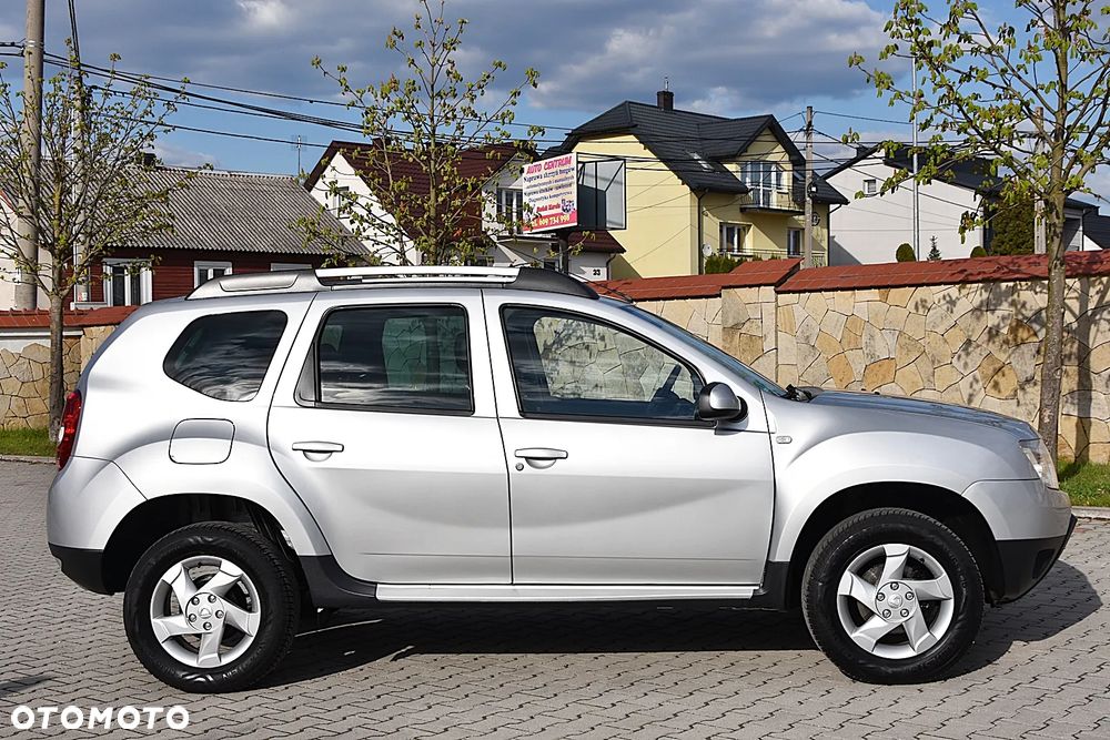 Dacia Duster 1.6 SCe Laureate S&S - 9