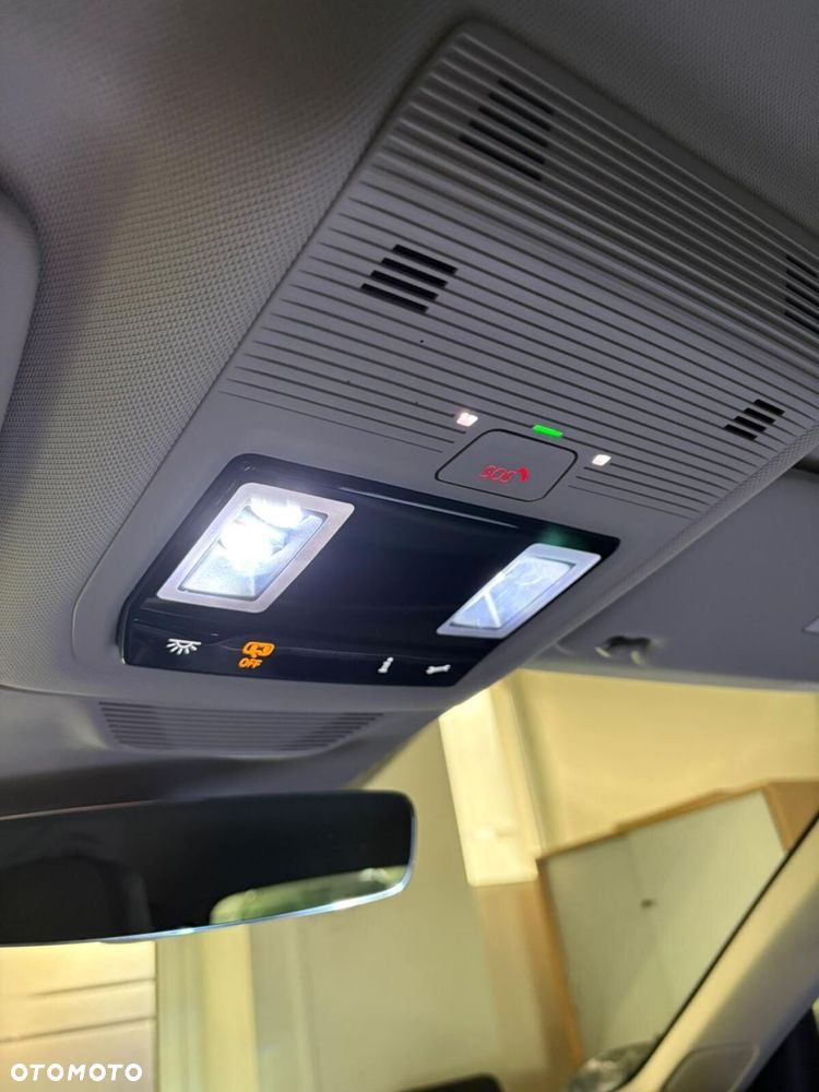 Volkswagen Passat Variant 2.0 TDI EVO Business DSG - 35