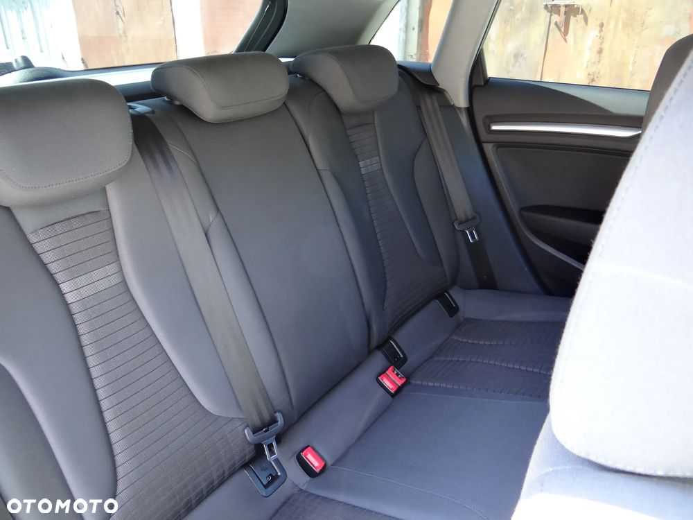 Audi A3 Sportback - 15